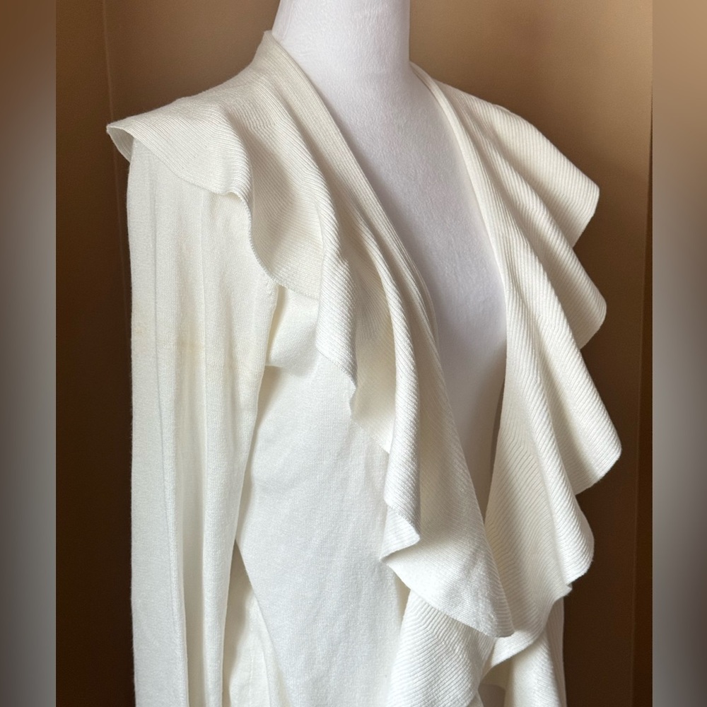 Ruffle-Front Open Cardigan in White Cream - Picture 2 of 4